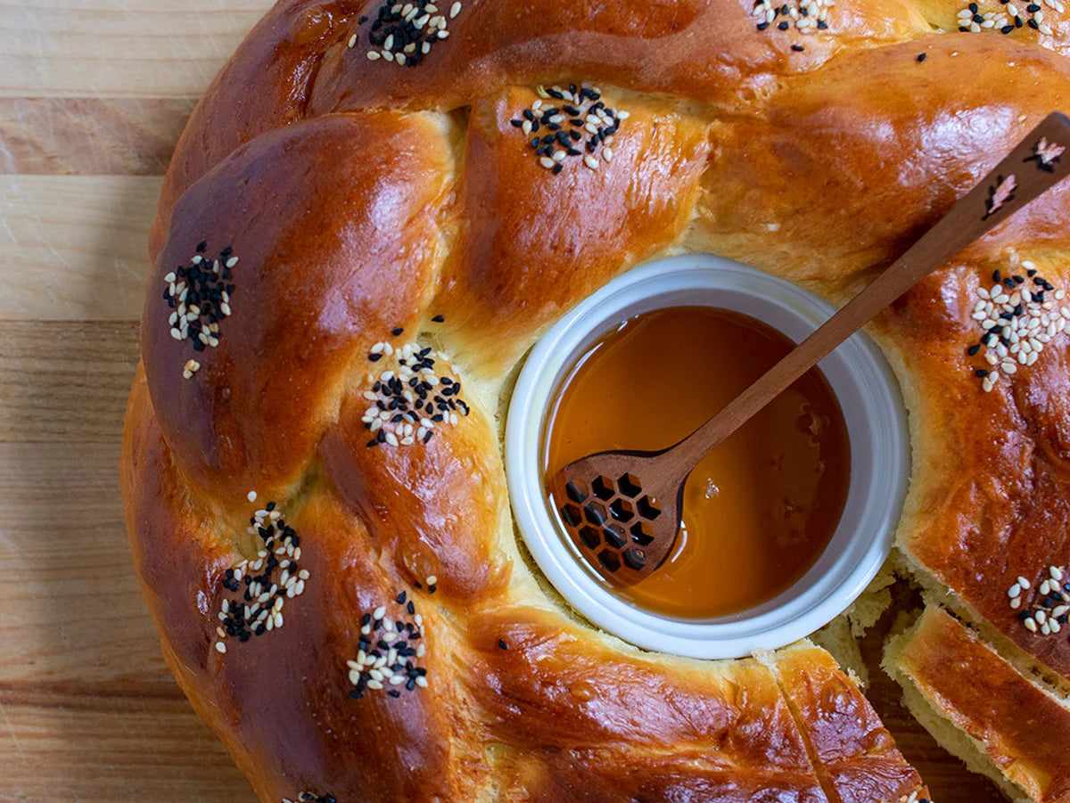 Round  Rosh HaShana  Challah w/ hollow  (Regular Size)
