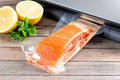Salmón al vacío con/filete de piel