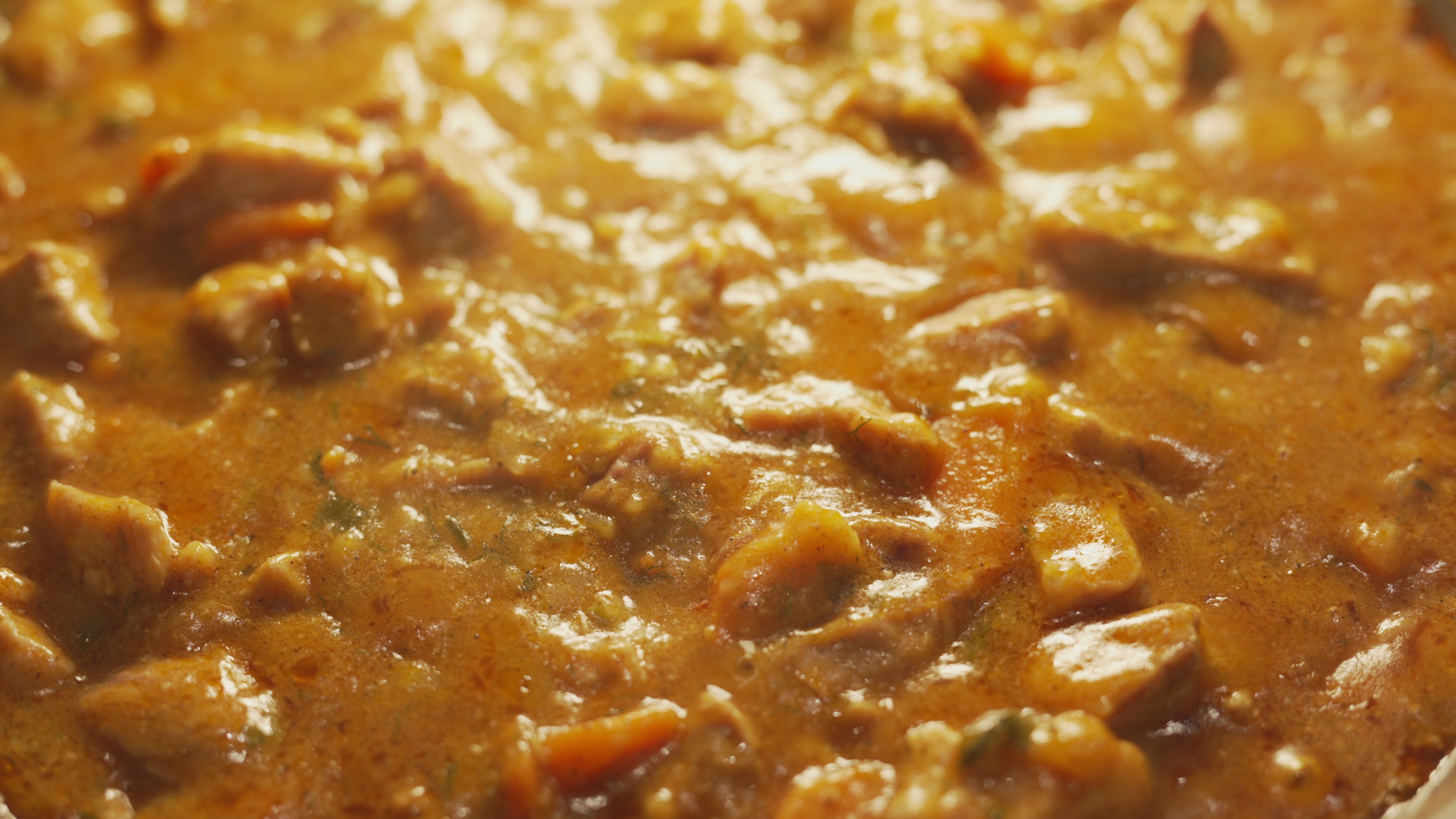 Classic Shabbat Cholent – Slow Cooked Perfection W/ Kishke