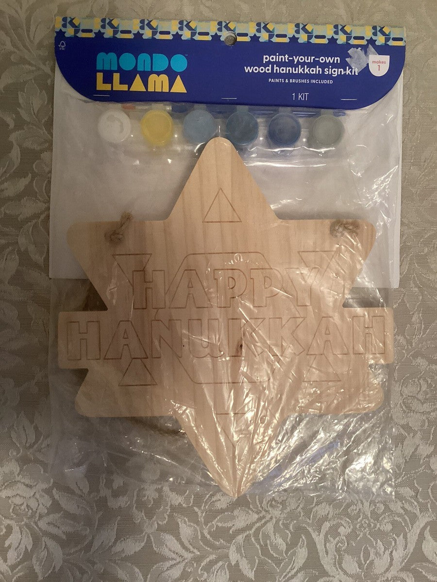 Kit para cantar Hanukkah con pintura de madera de Mondo Llama